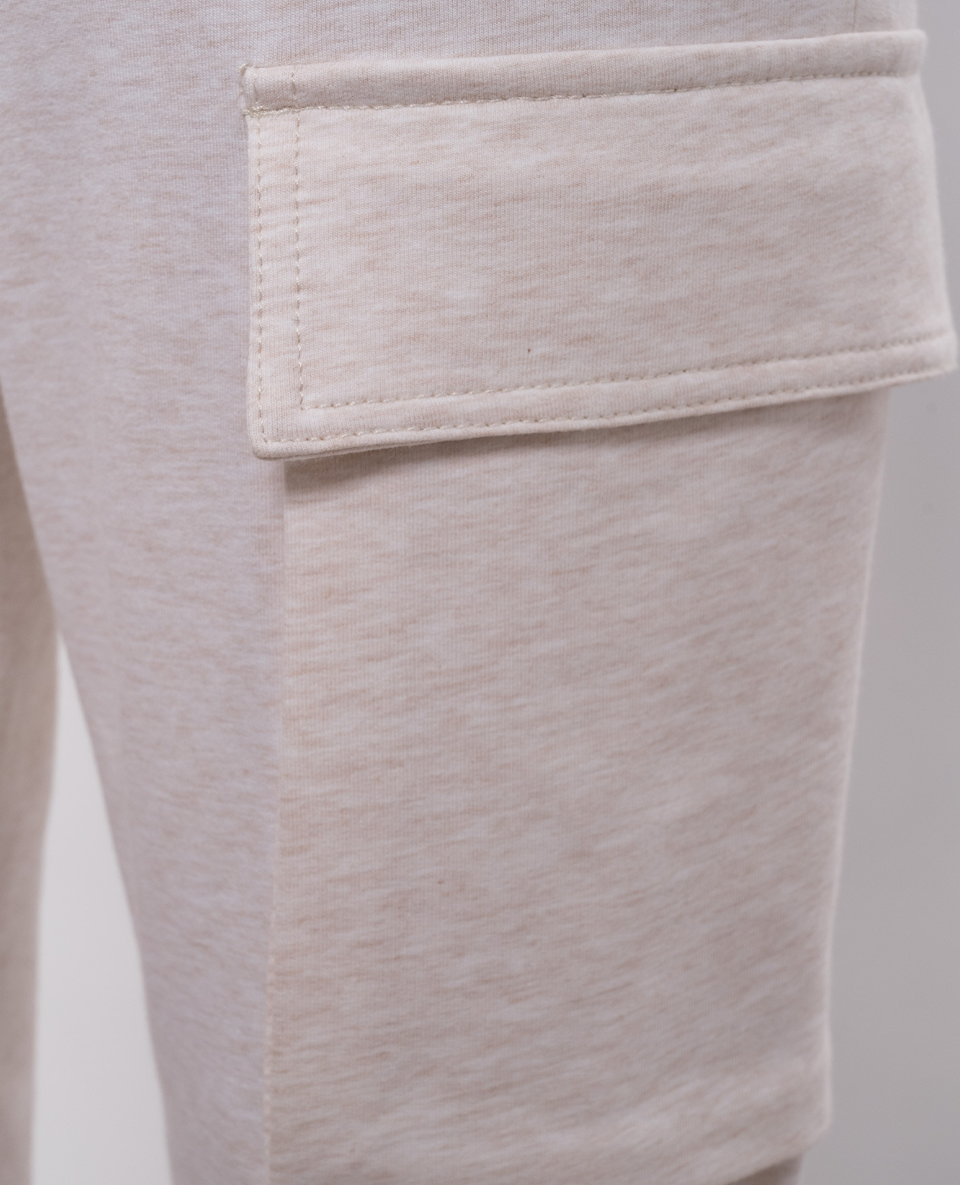 

Beige melange joggers Peserico