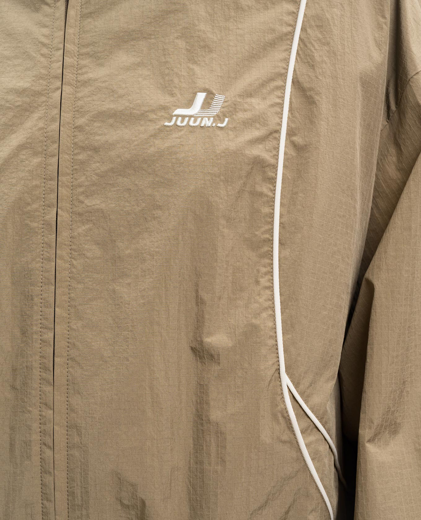 Khaki sports jacket with logo Juun.j 5