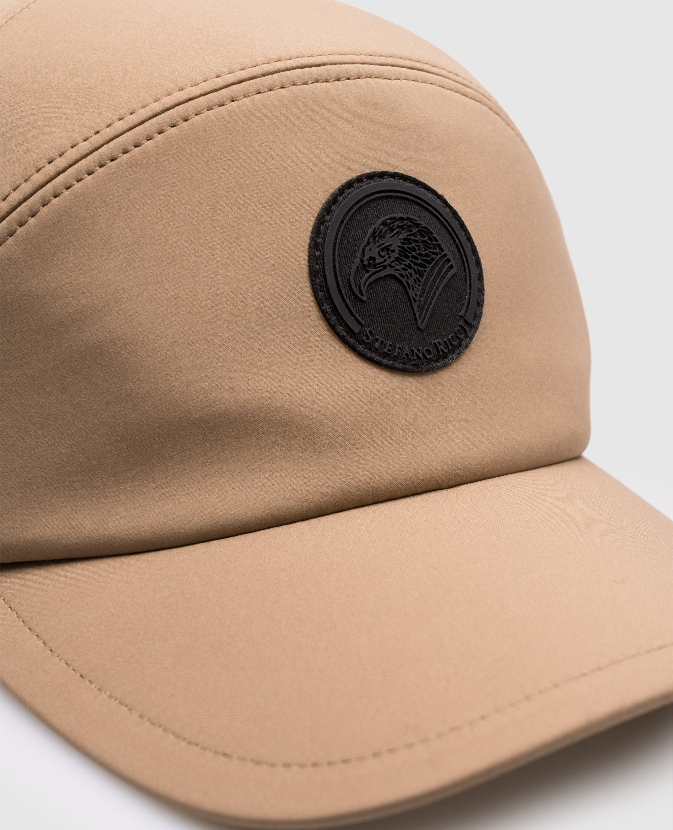 

Brown cap with emblem patch Stefano Ricci