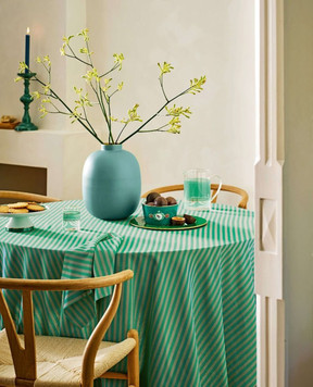 Pip Studio Green Stripes tablecloth with logo 51035070