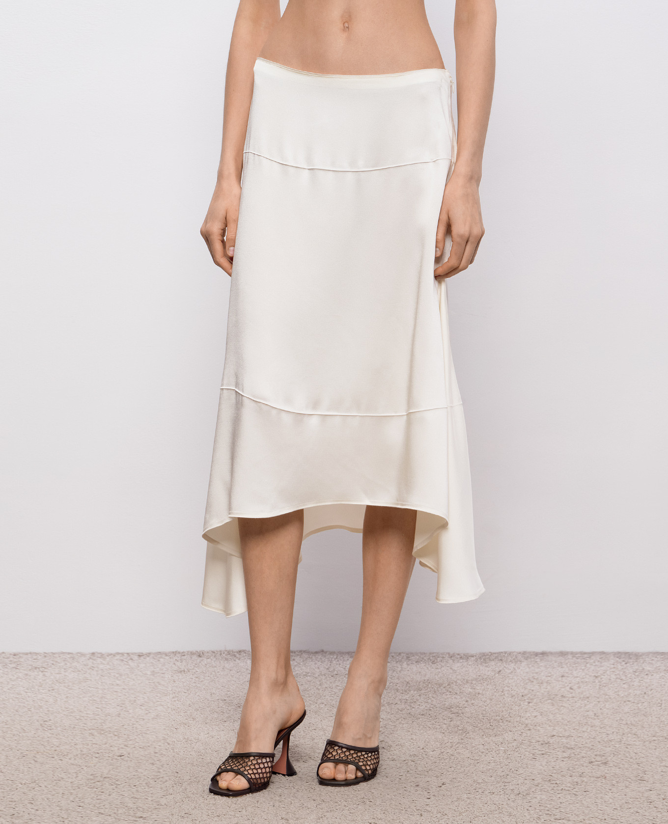 

Ivory skirt Victoria Beckham, Beige