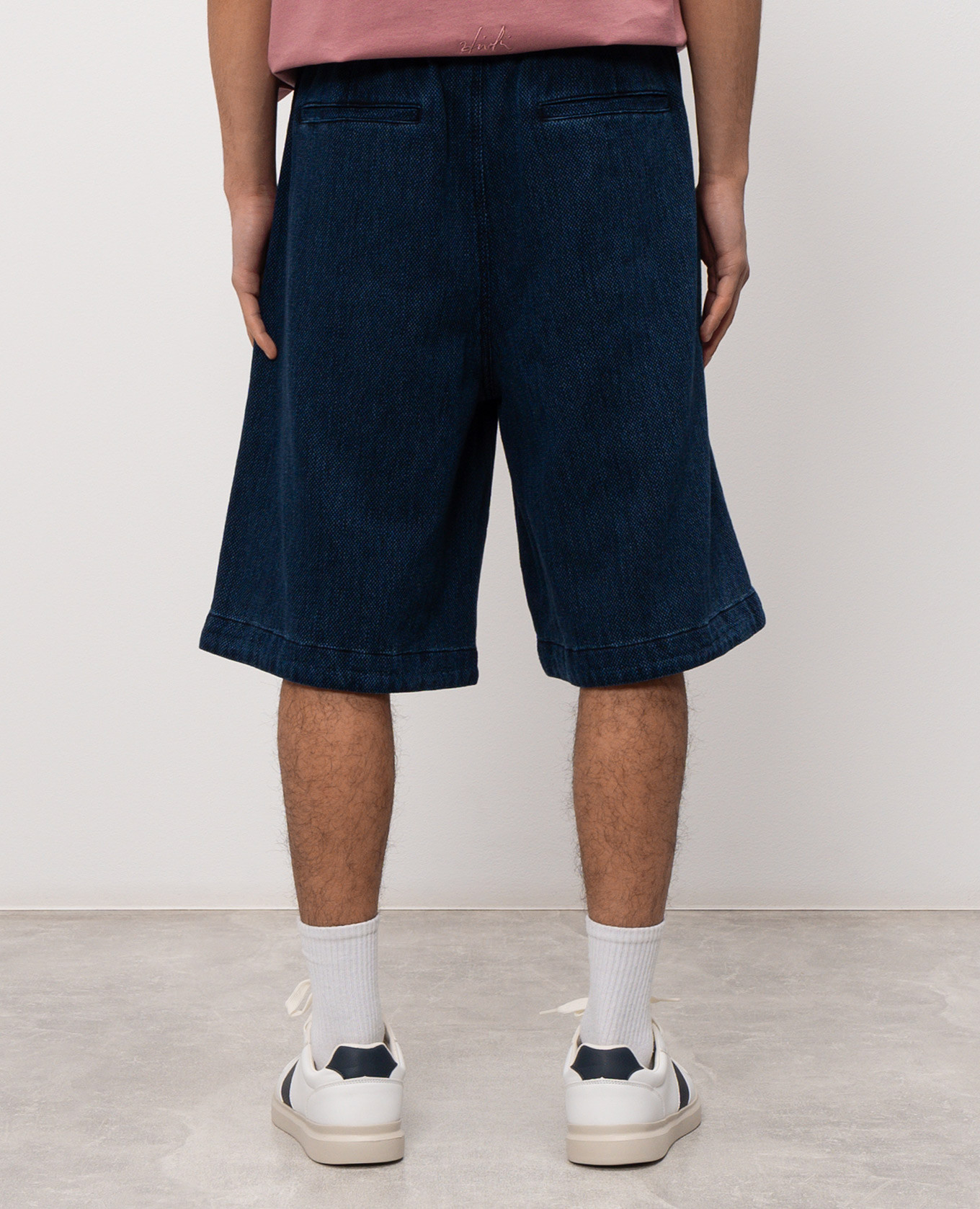 

Blue shorts with logo embroidery Juun.j