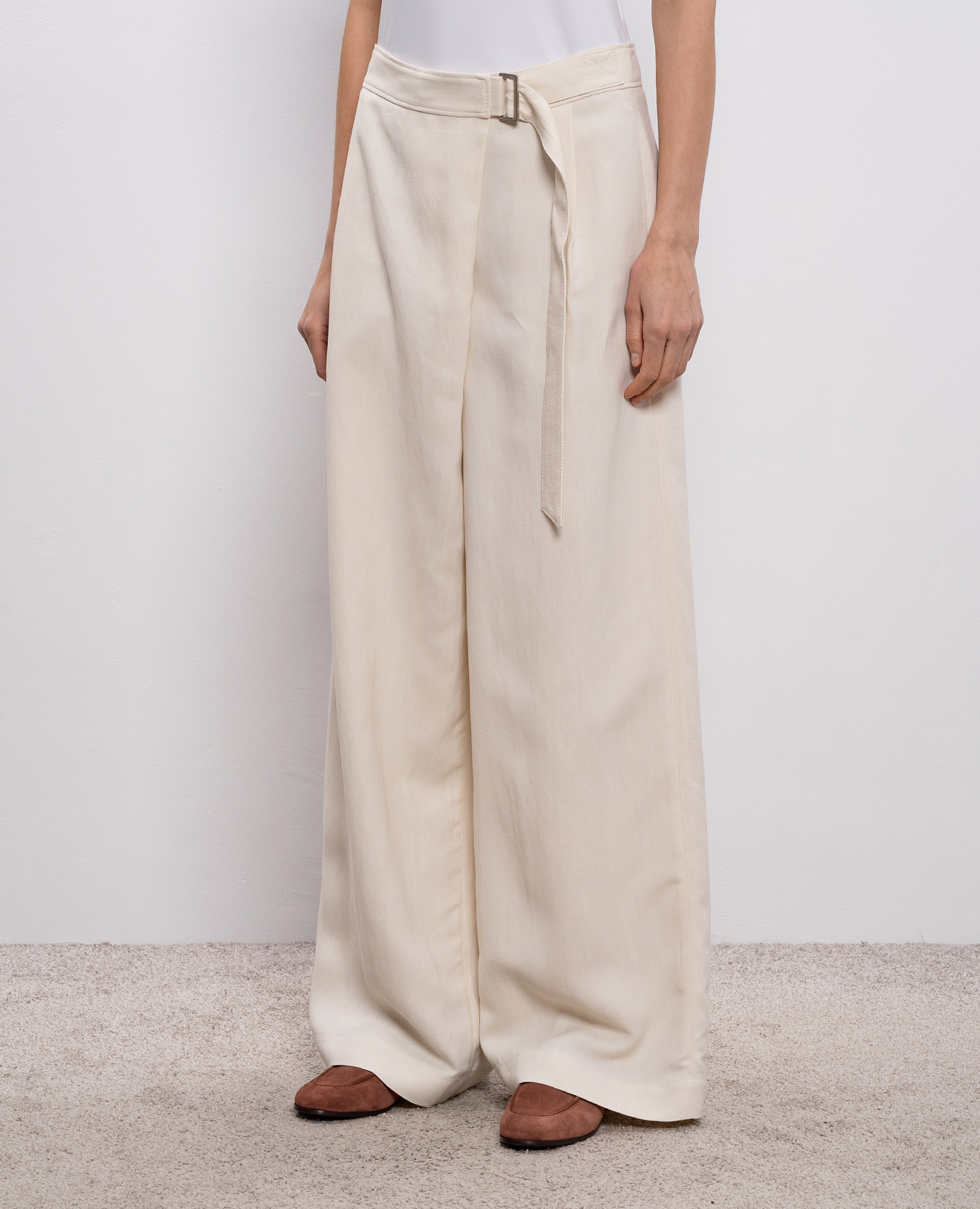 Beige linen pants Brunello Cucinelli 3