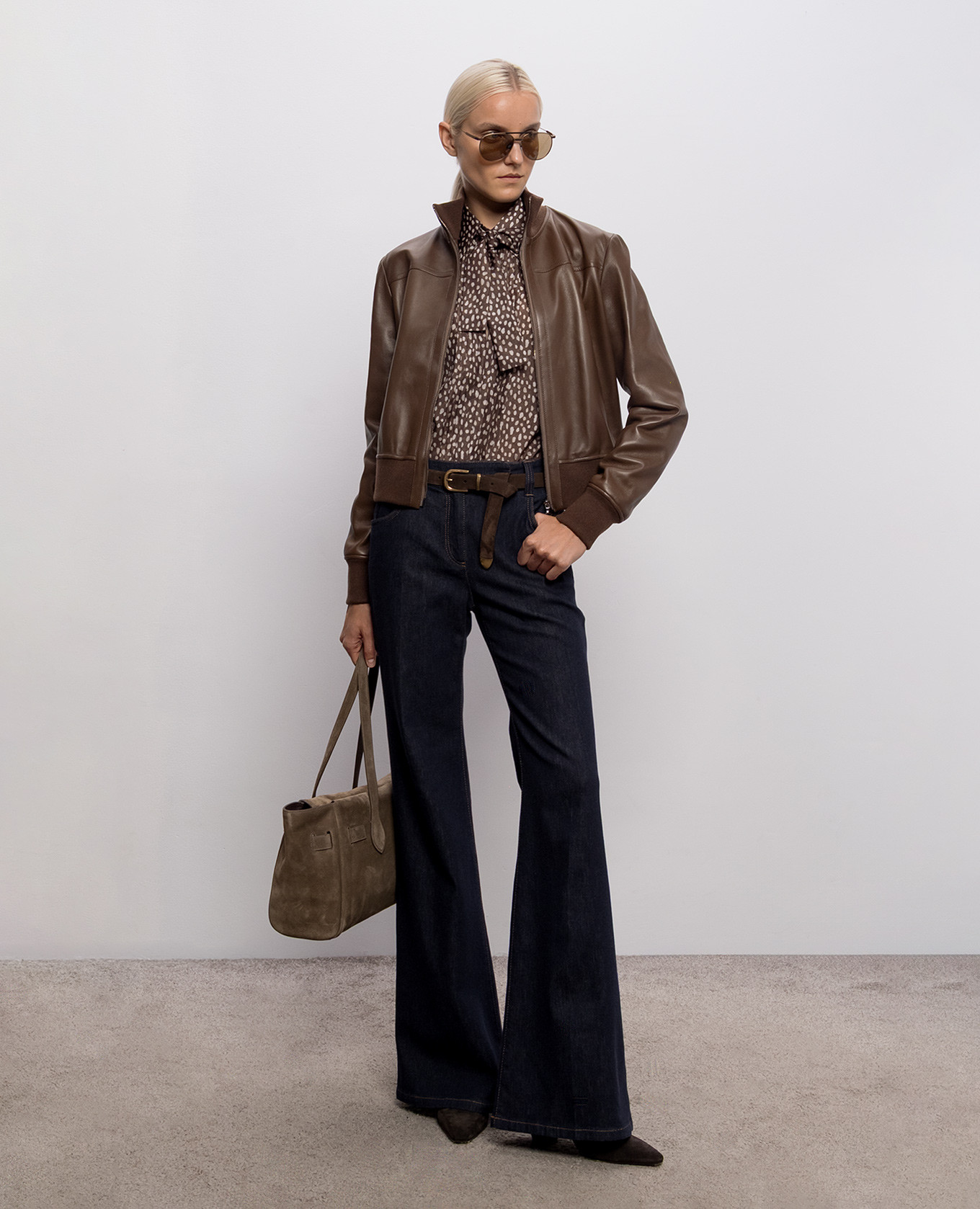 Blue flared jeans with logo patch Brunello Cucinelli 2