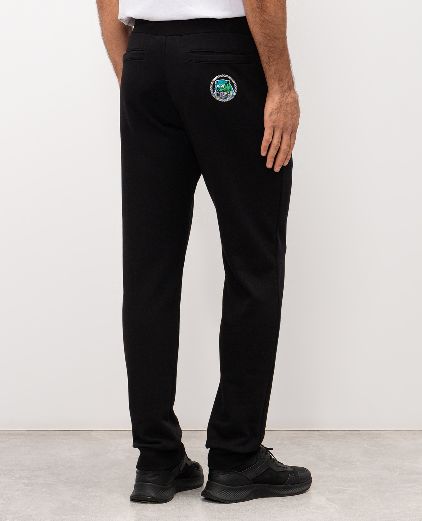 

Black joggers with logo patch Iceberg