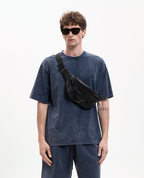 Off-White Black leather belt bag with Arrow emblem OMNT001S26LEA001