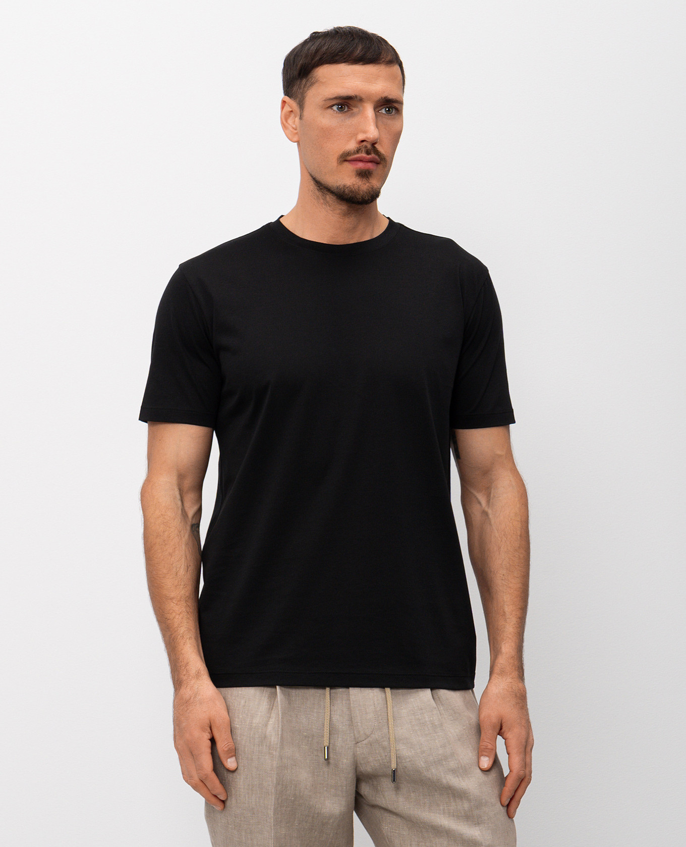 Black straight-cut T-shirt Pini Parma 2