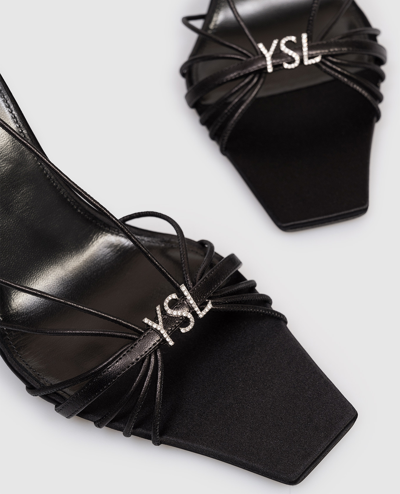 Black leather sandals JERRY Saint Laurent 5