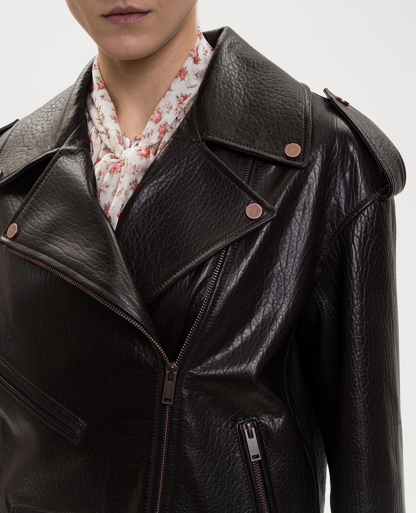 

Dark brown leather jacket Babe Pay Pls