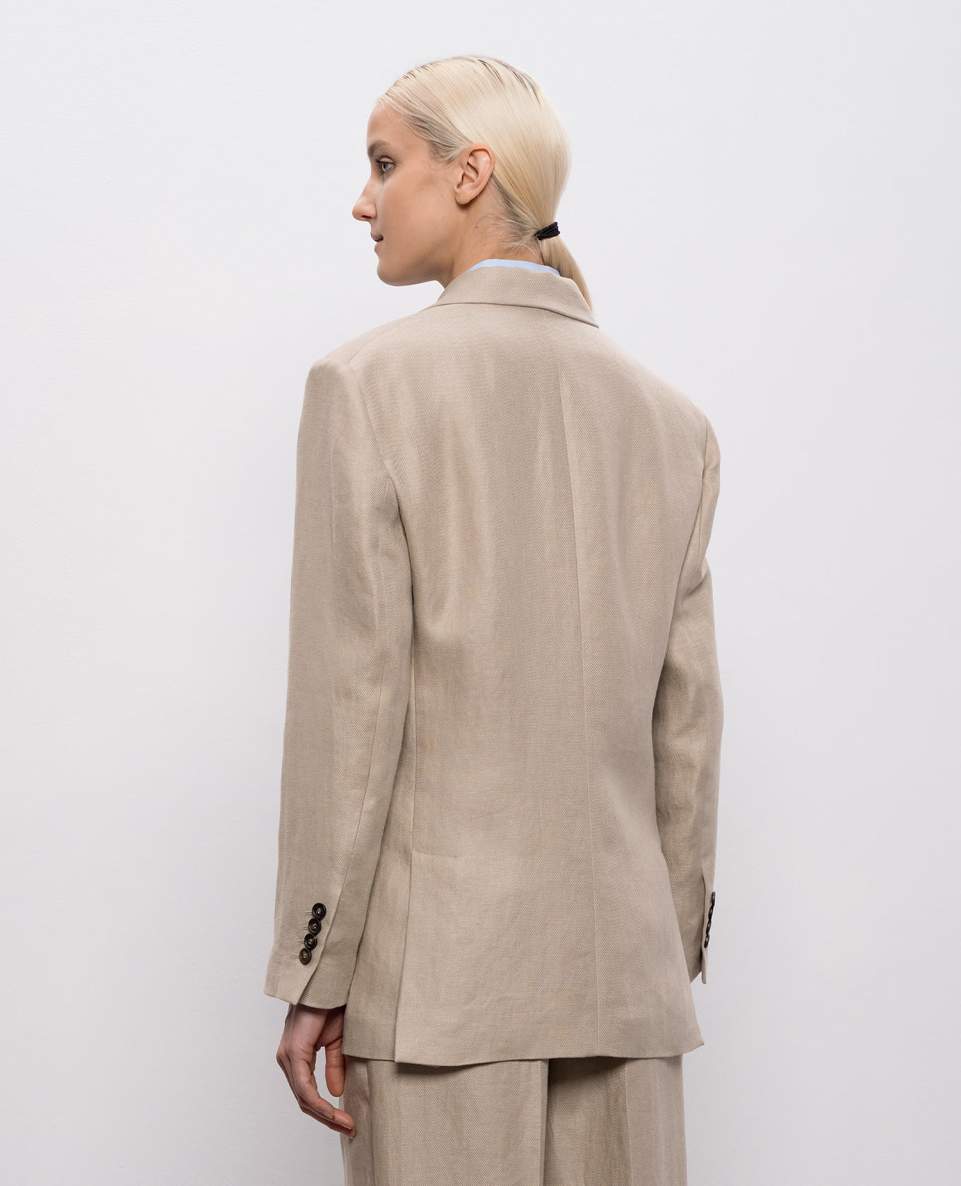 

Beige linen jacket with monil chain Brunello Cucinelli