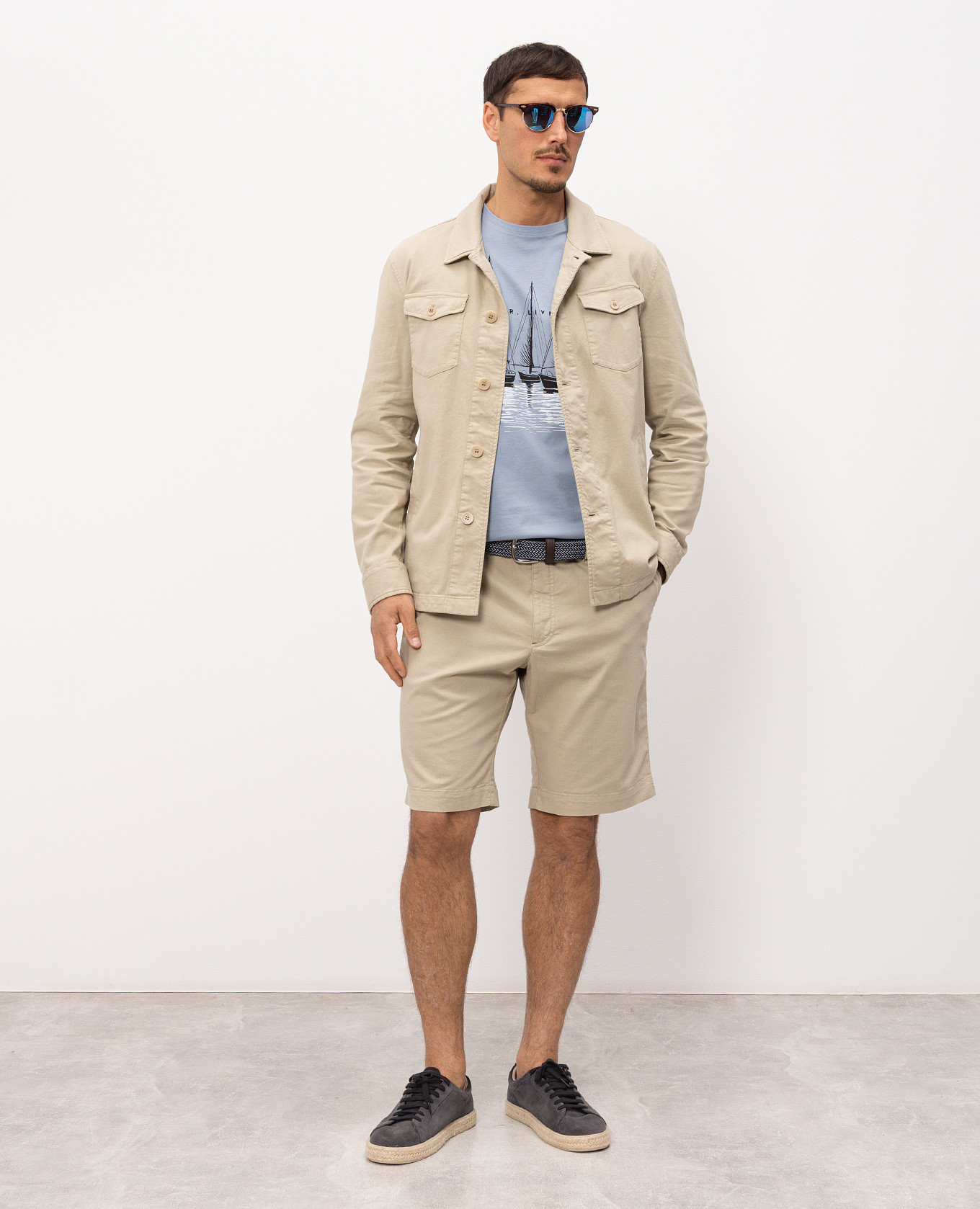 

Beige linen shorts Florentino