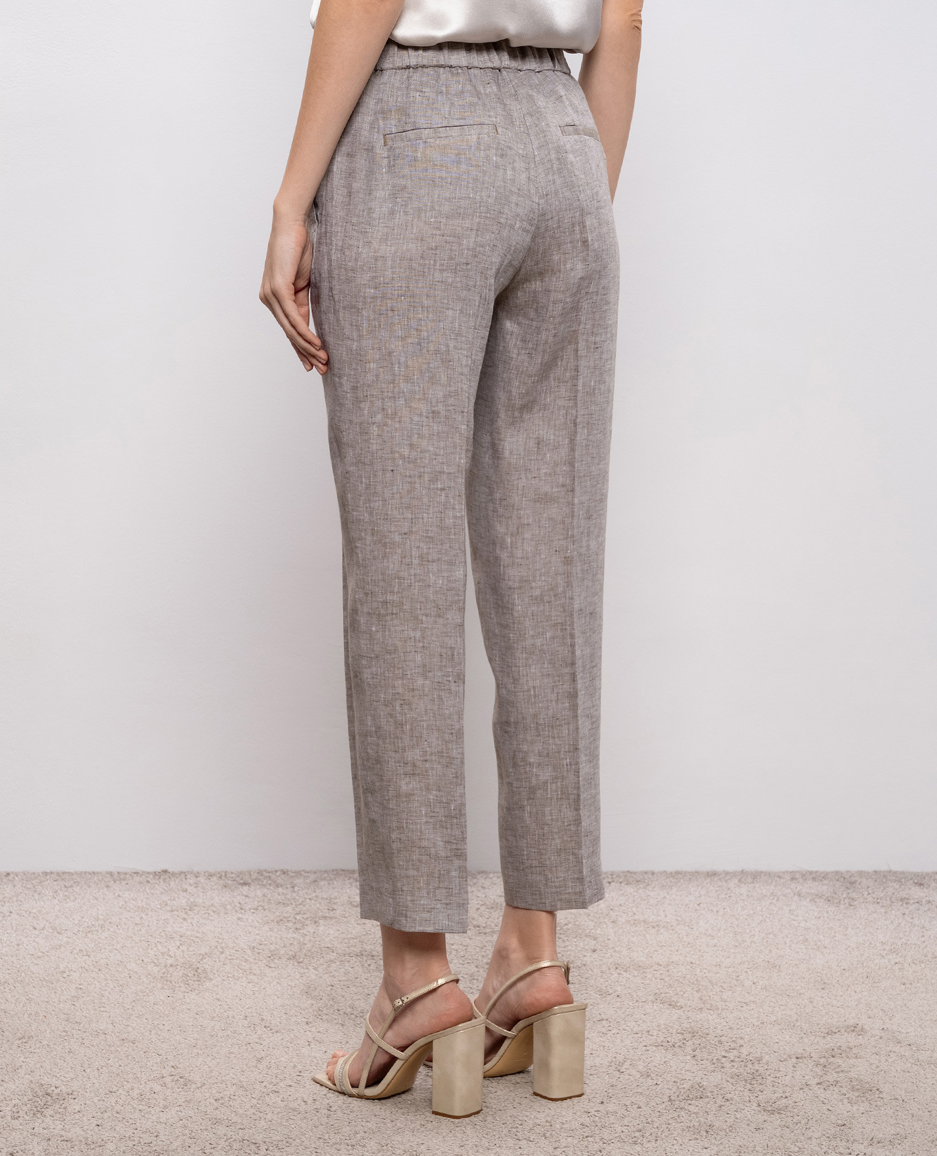 

Beige linen pants Peserico