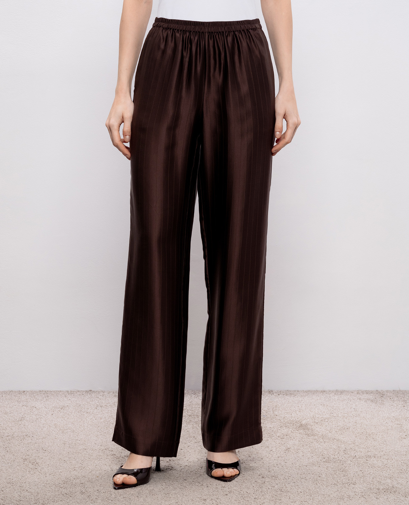 Brown KADALA pants with silk Loulou de Saison 3