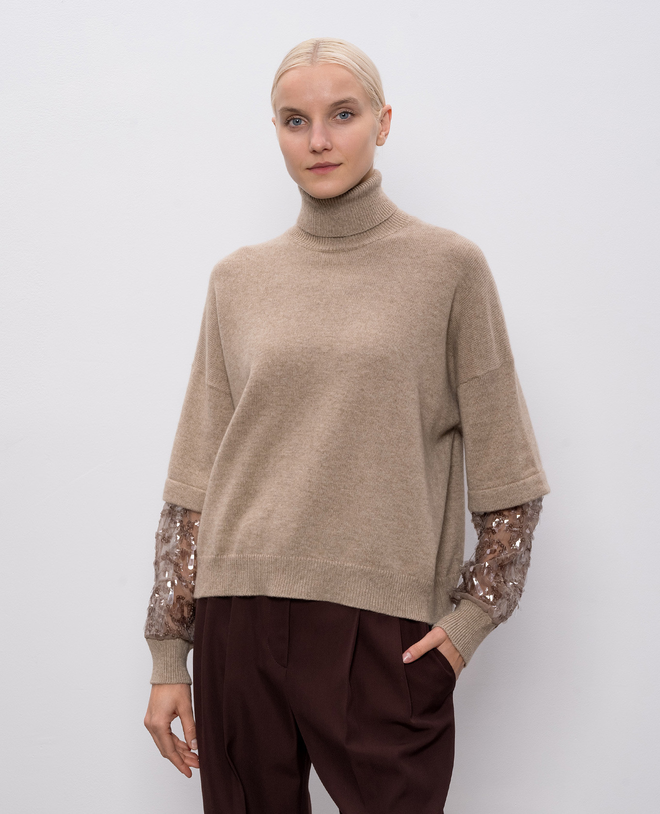 Beige cashmere sweater with sequins Brunello Cucinelli 3