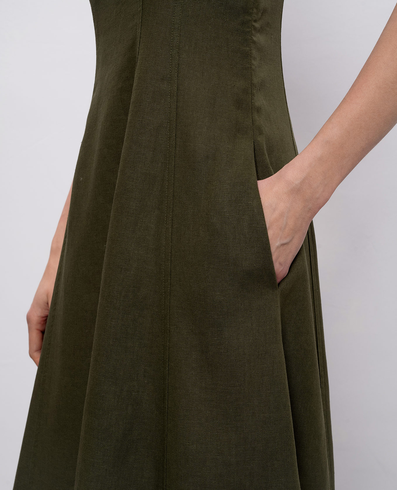 

Khaki midi dress with linen Twinset