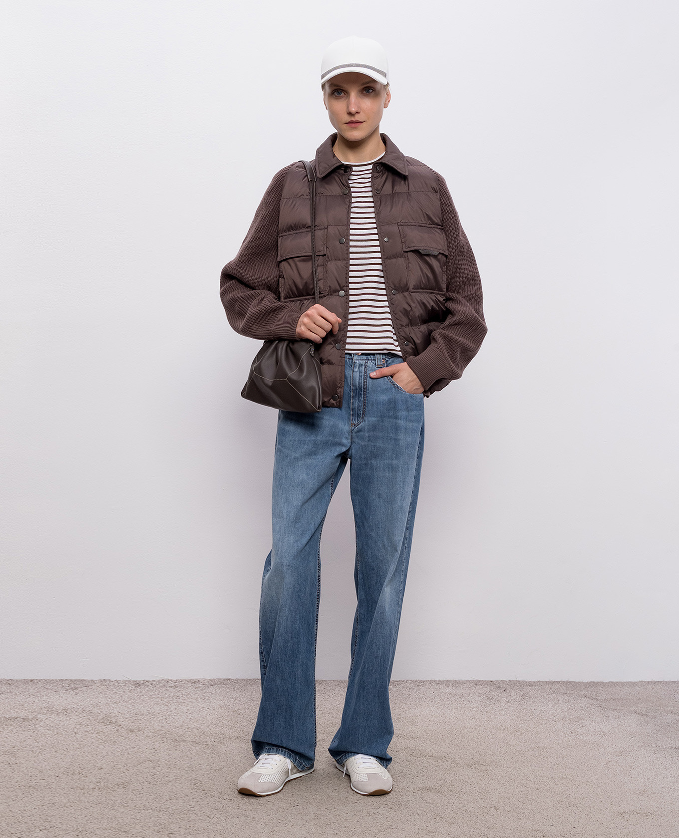 

Blue jeans with logo patch Brunello Cucinelli