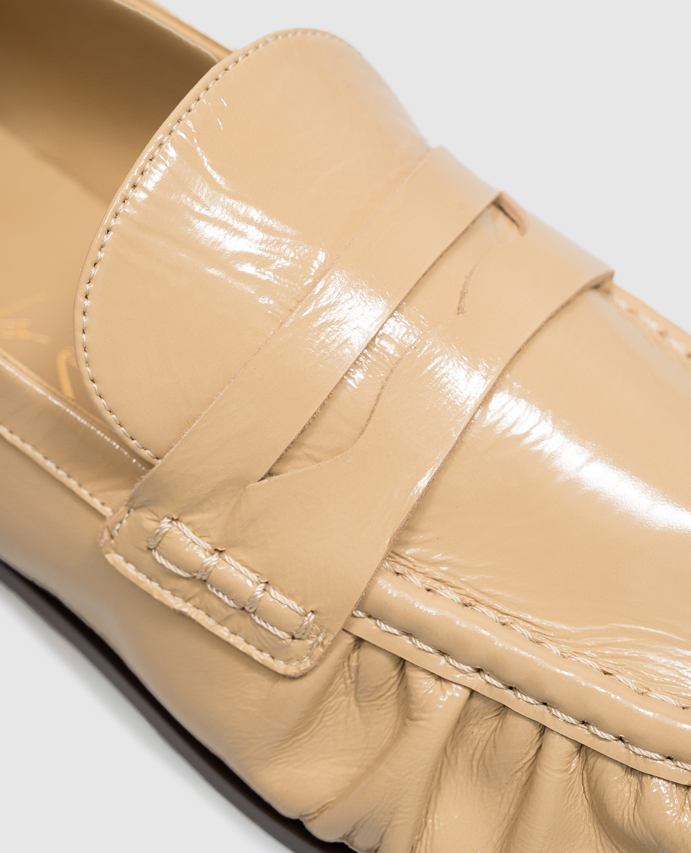 Beige patent leather loafers Babe Pay Pls 5