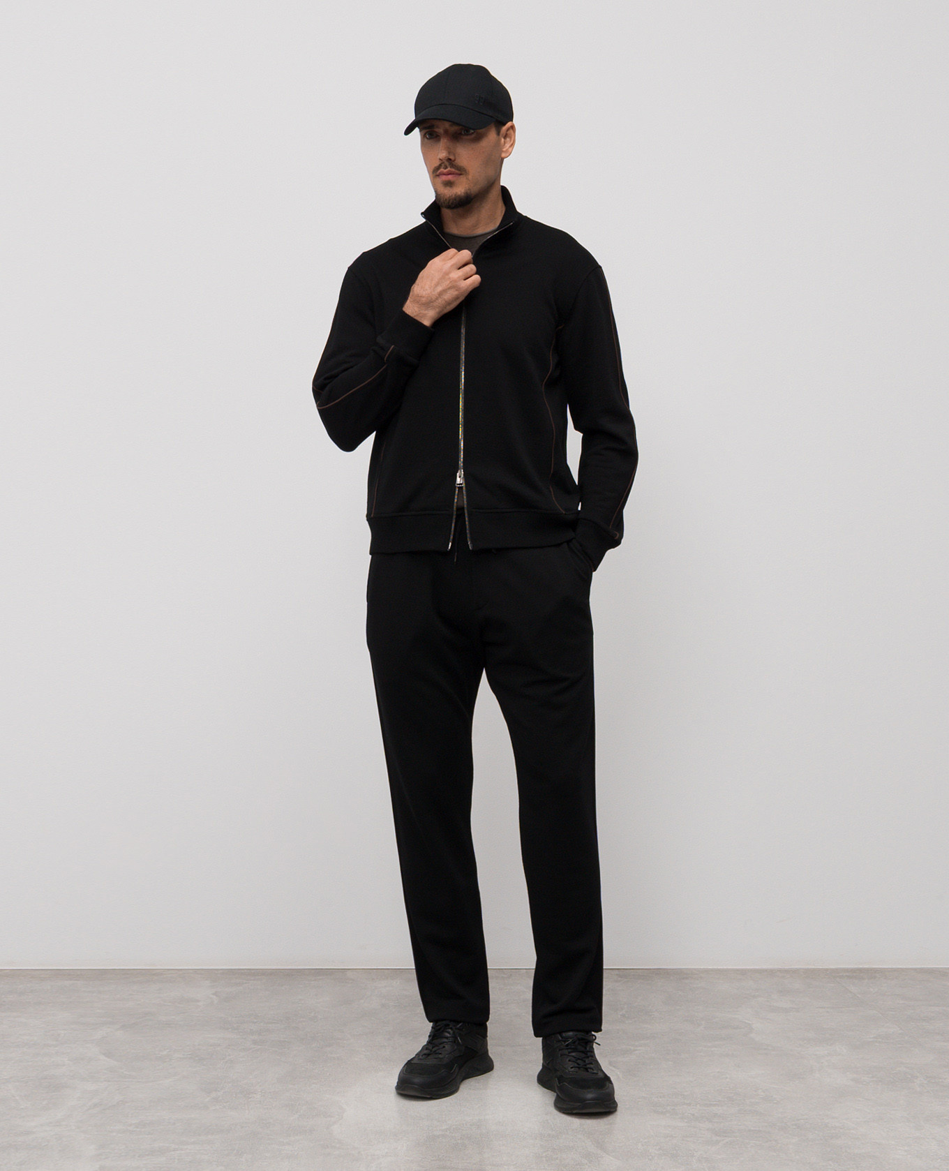 

Black wool sweatpants Canali