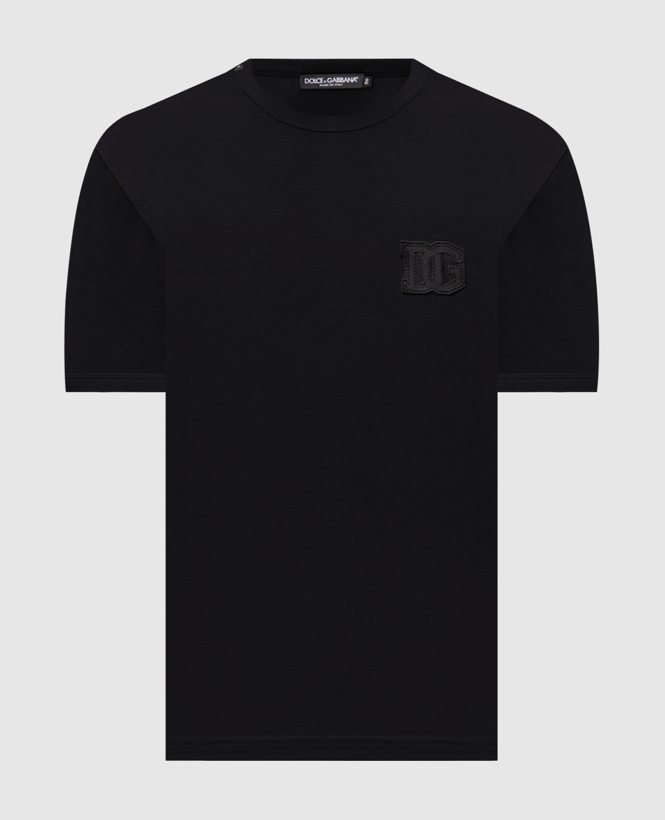 Black T-shirt with monogram patch