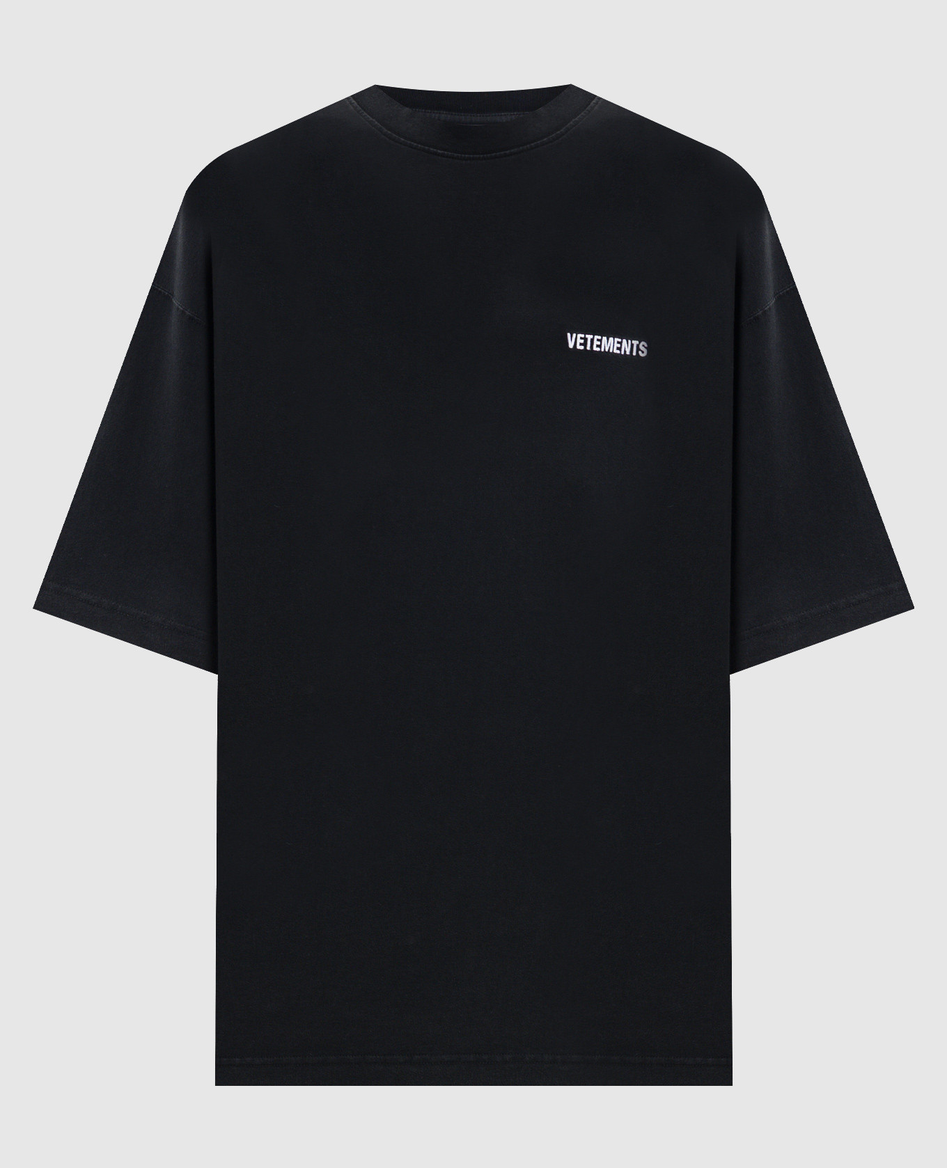 

Black T-shirt with embroidered logo Vetements