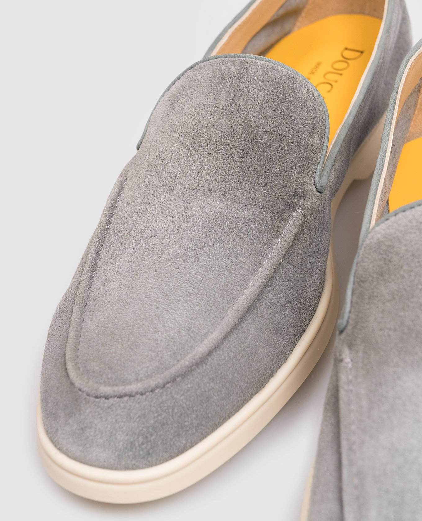 Grey suede loafers with textured logo Doucal's 5