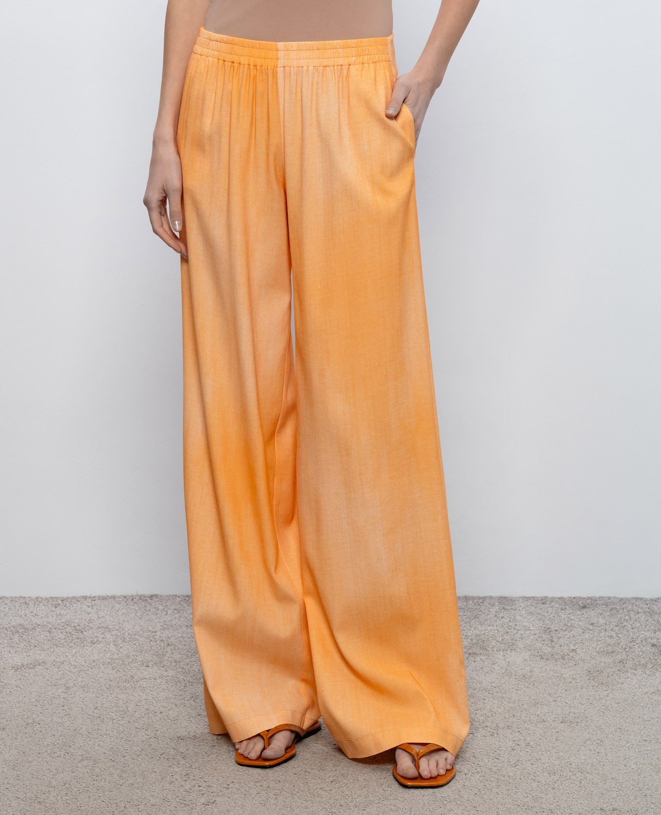 

Orange pants Ermanno Scervino