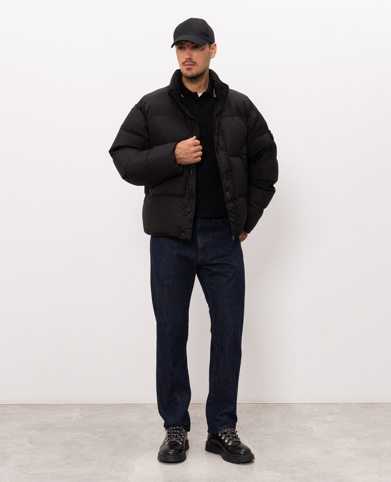 Black down jacket with logo patch Stone Island 2