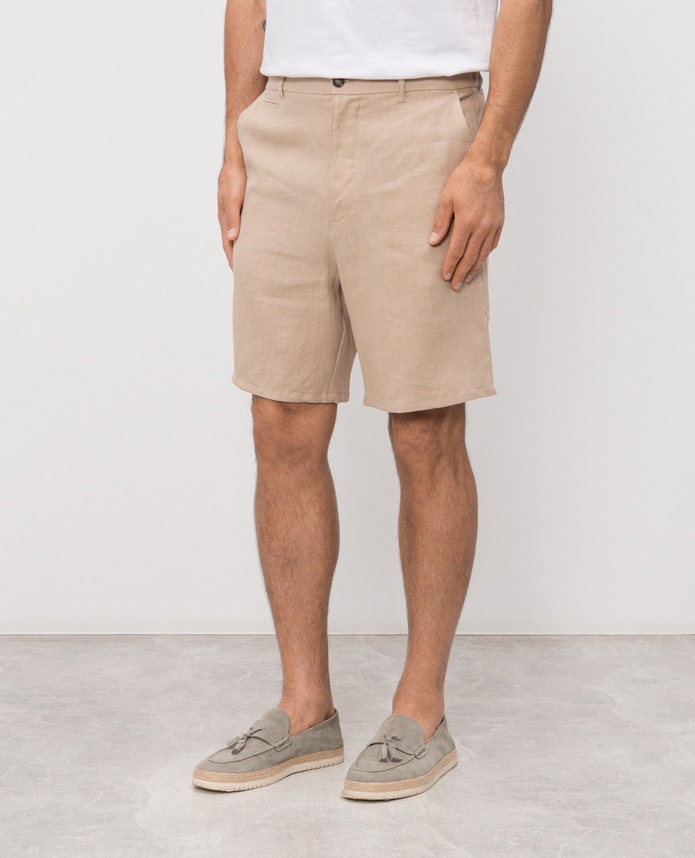 

Beige linen shorts Trussardi