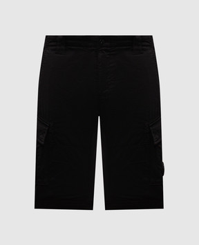 C.P. Company Black cargo shorts with patch MBE746A005694G