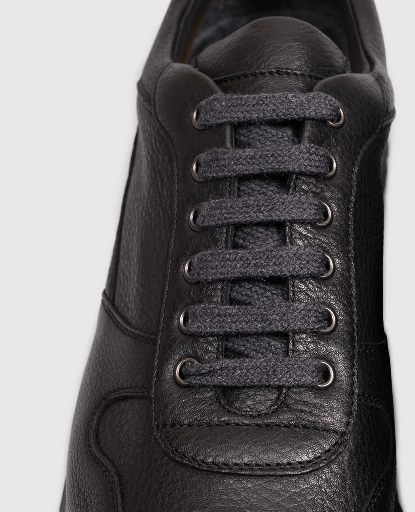 Black leather sneakers with embossed logo Doucal's 5