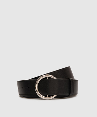 Ceinture en cuir noir avec gravure du logo
