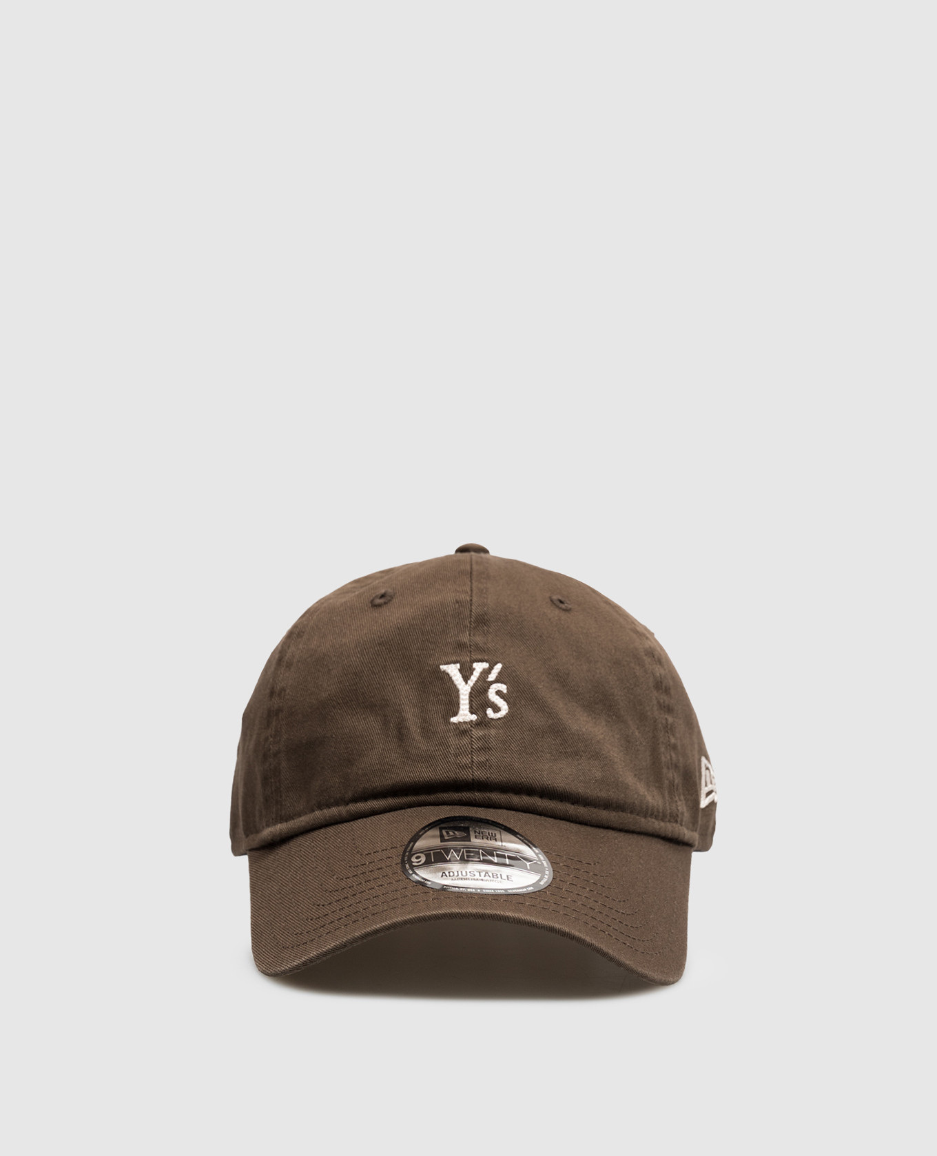 Brown cap with embroidered monogram