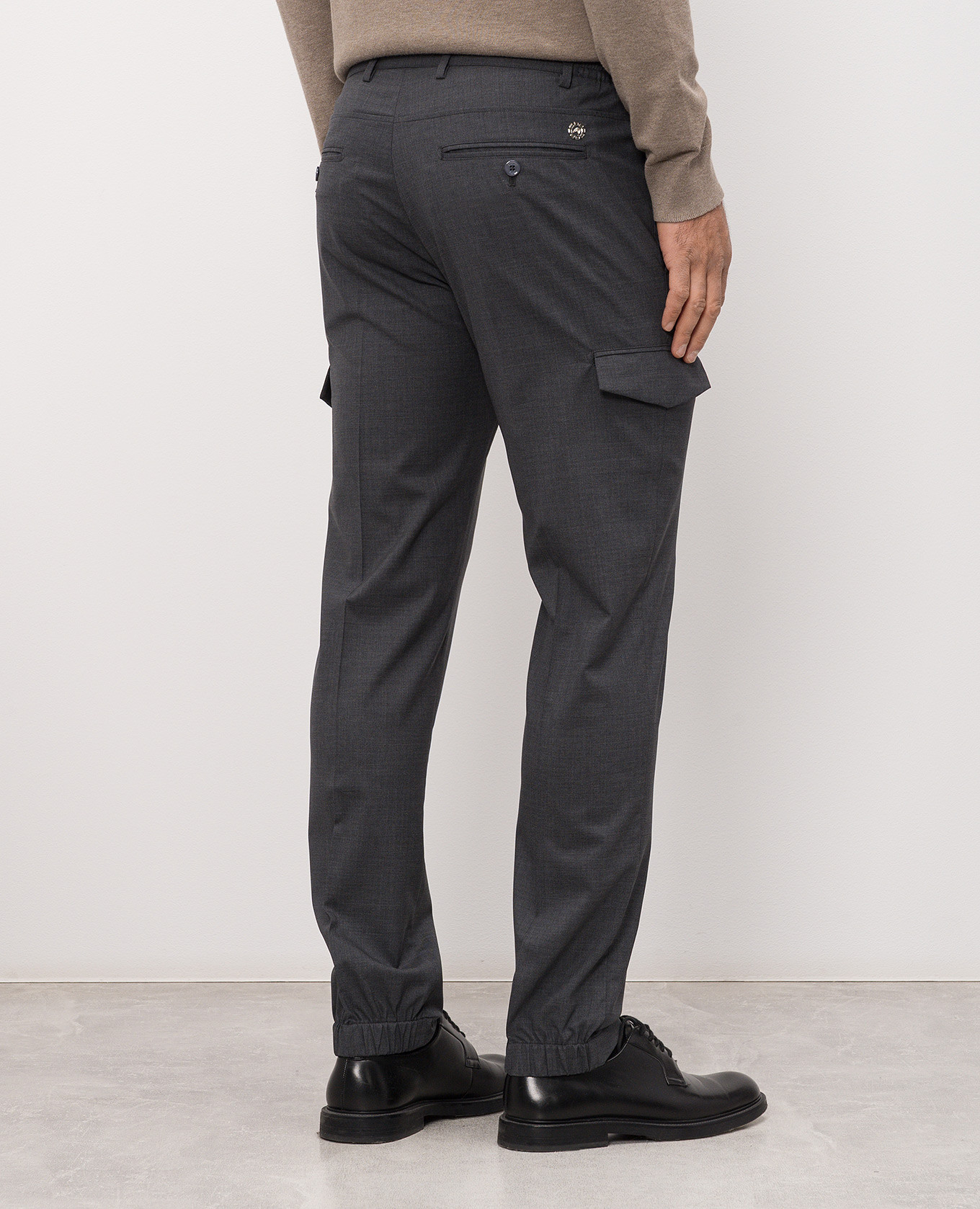 

Grey wool cargo pants with emblem Stefano Ricci