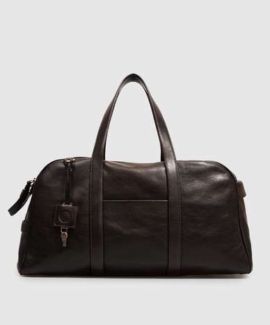 Braune Reisetasche aus Leder mit strukturiertem Logo