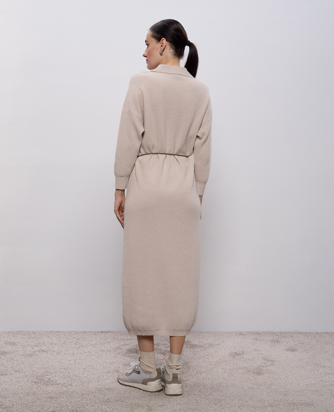 

Beige midi dress made of wool, silk and cashmere Peserico