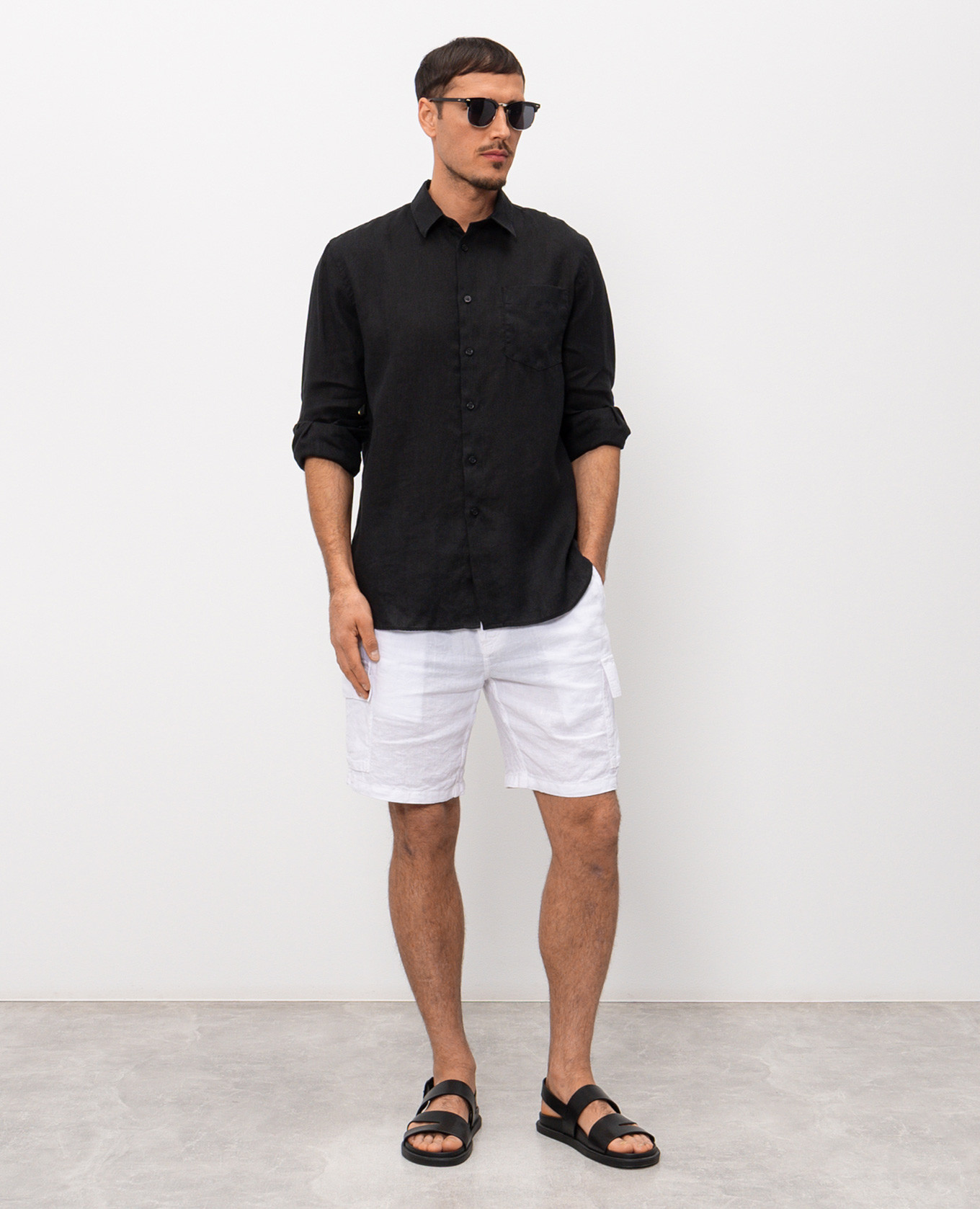 

Black linen shirt with embroidery Vilebrequin