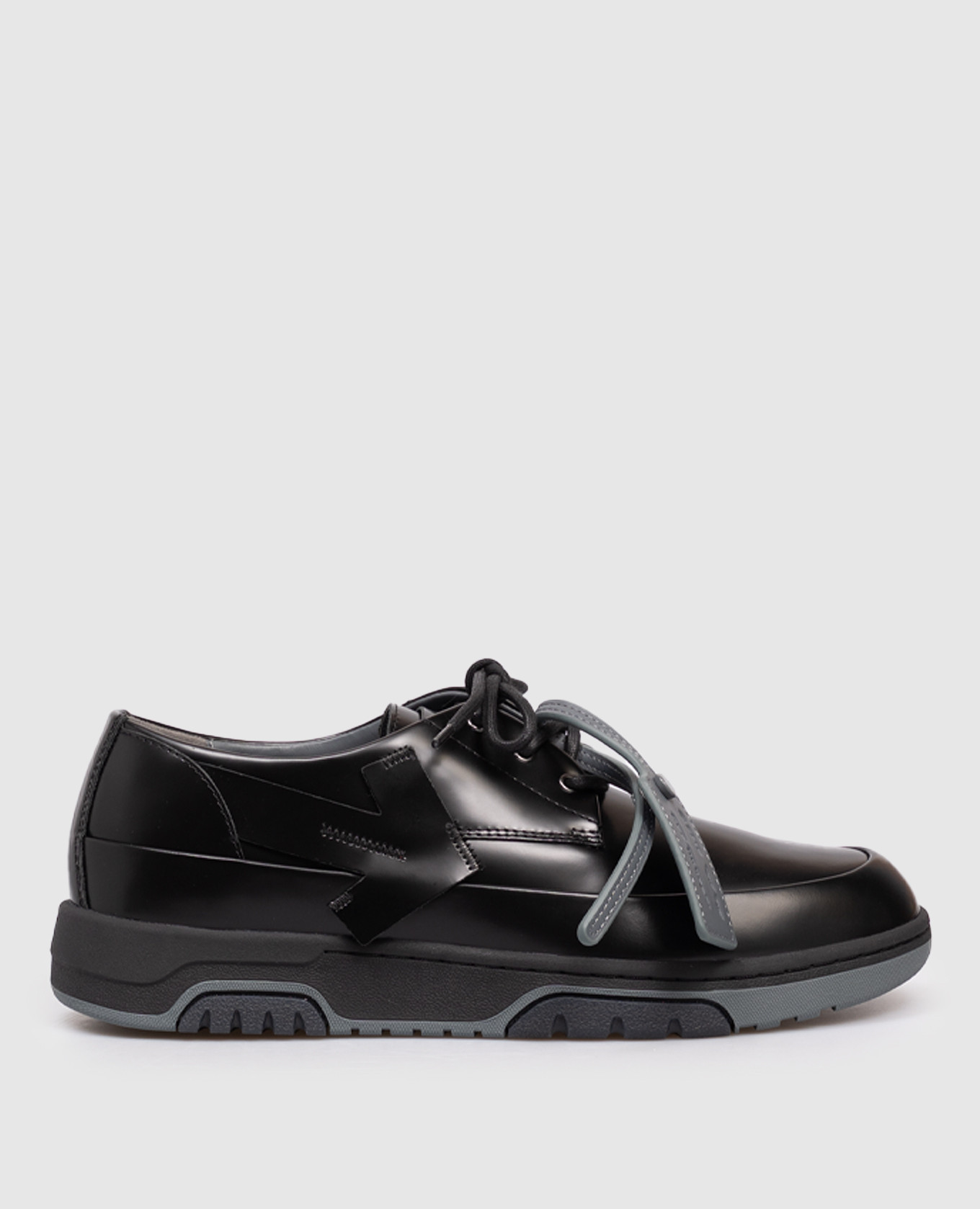 

Black leather derby shoes with emblem Off-White