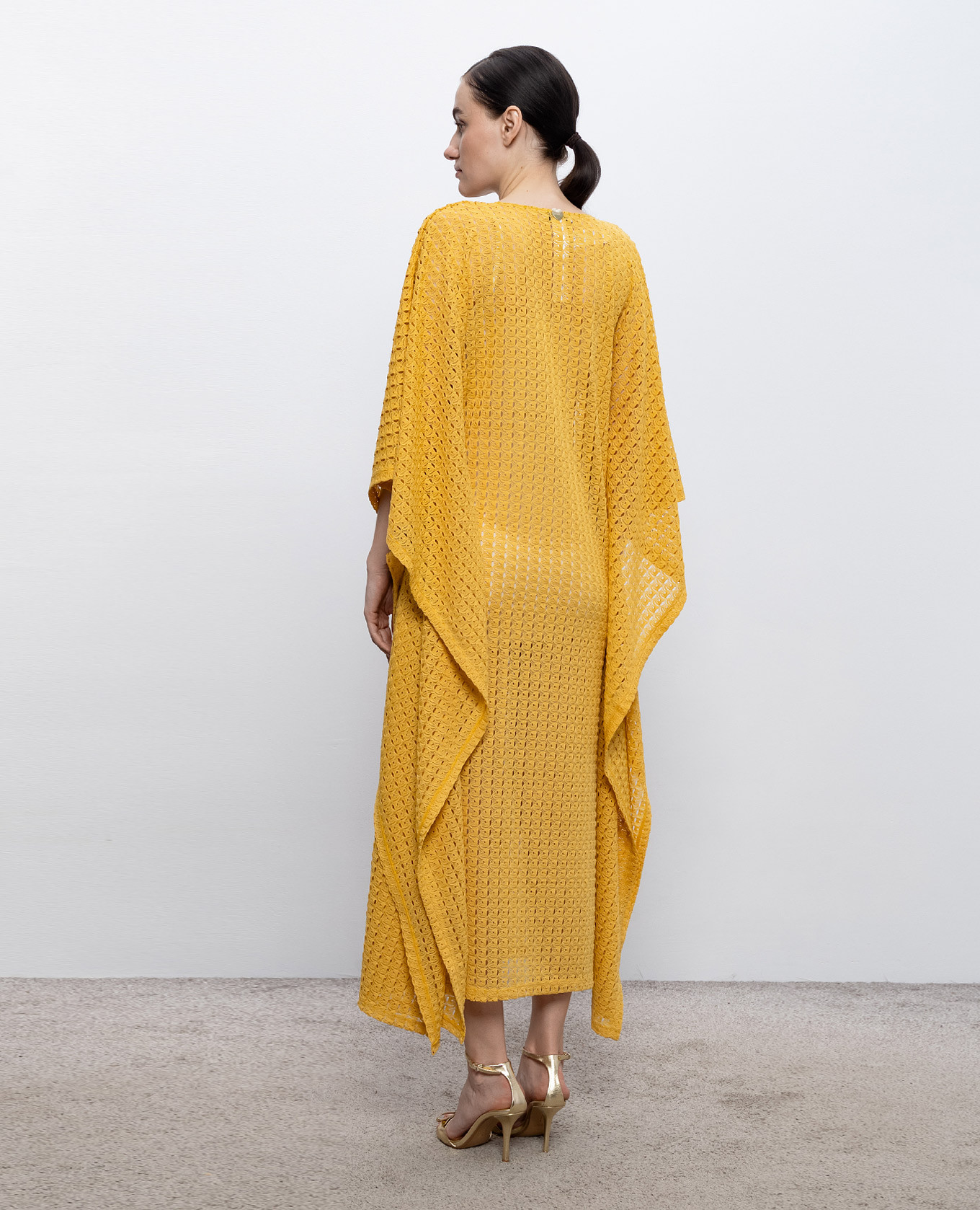 

Yellow openwork dress with slit Twinset