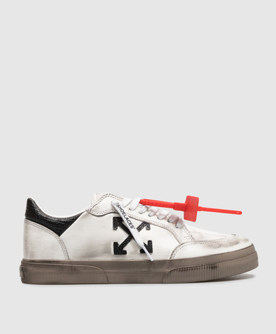 Vulcanized leather sneakers with a vintage effect