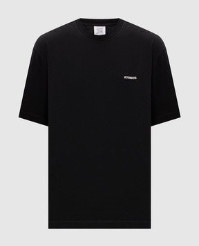 Vetements Black t-shirt with logo print MH27TR161Bm