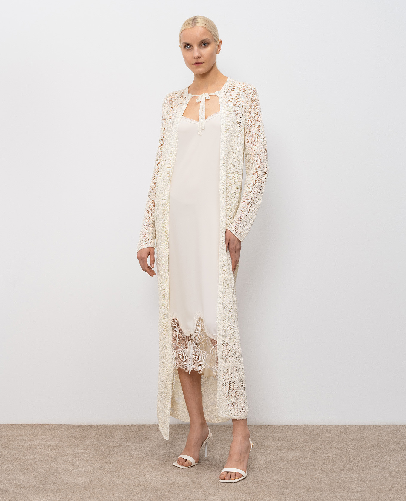 

Openwork elongated ivory cardigan with sequins Fabiana Filippi, Beige