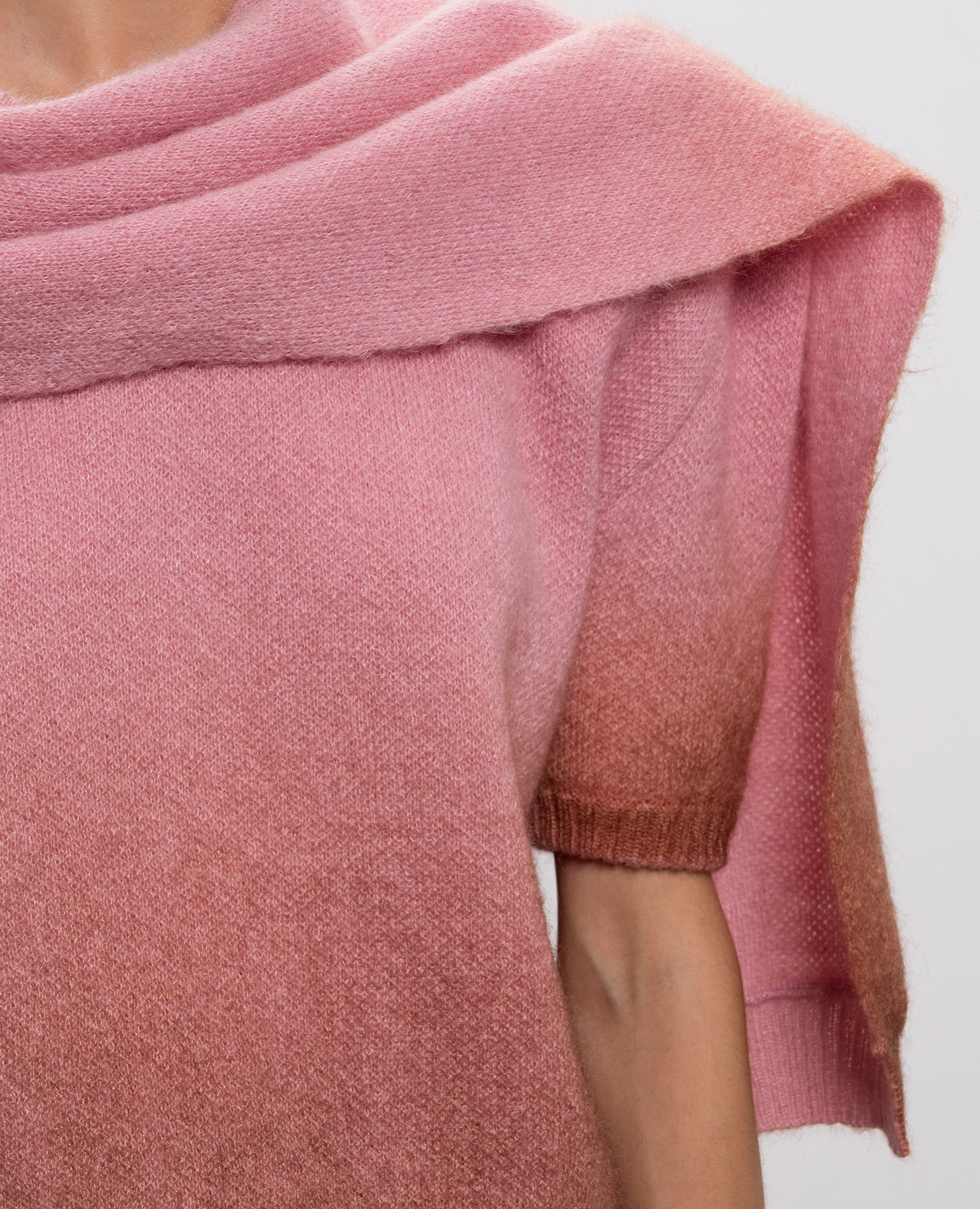 Pink wool sweater with short sleeves Rowen Rose 5