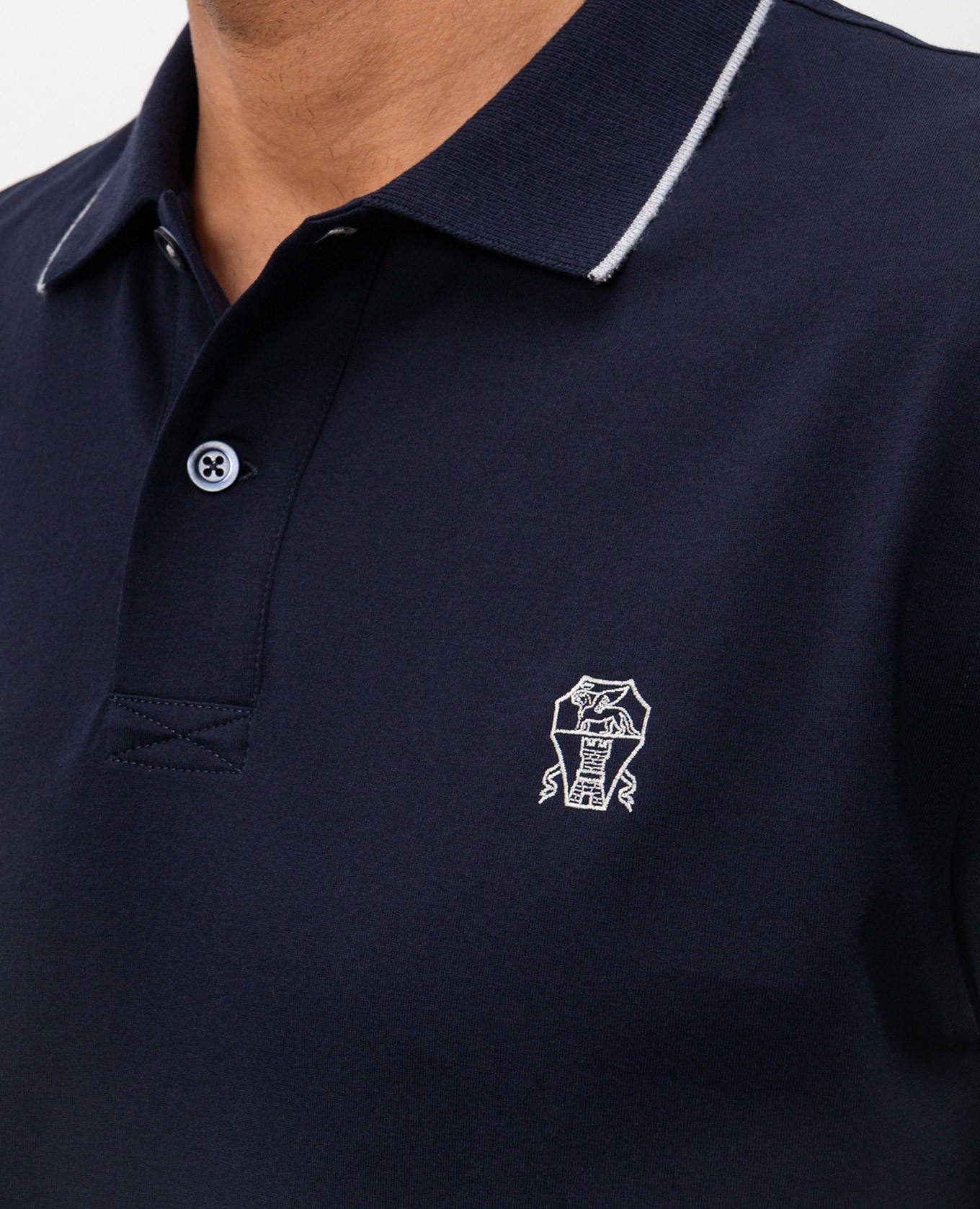 

Navy blue polo shirt with embroidered emblem Brunello Cucinelli