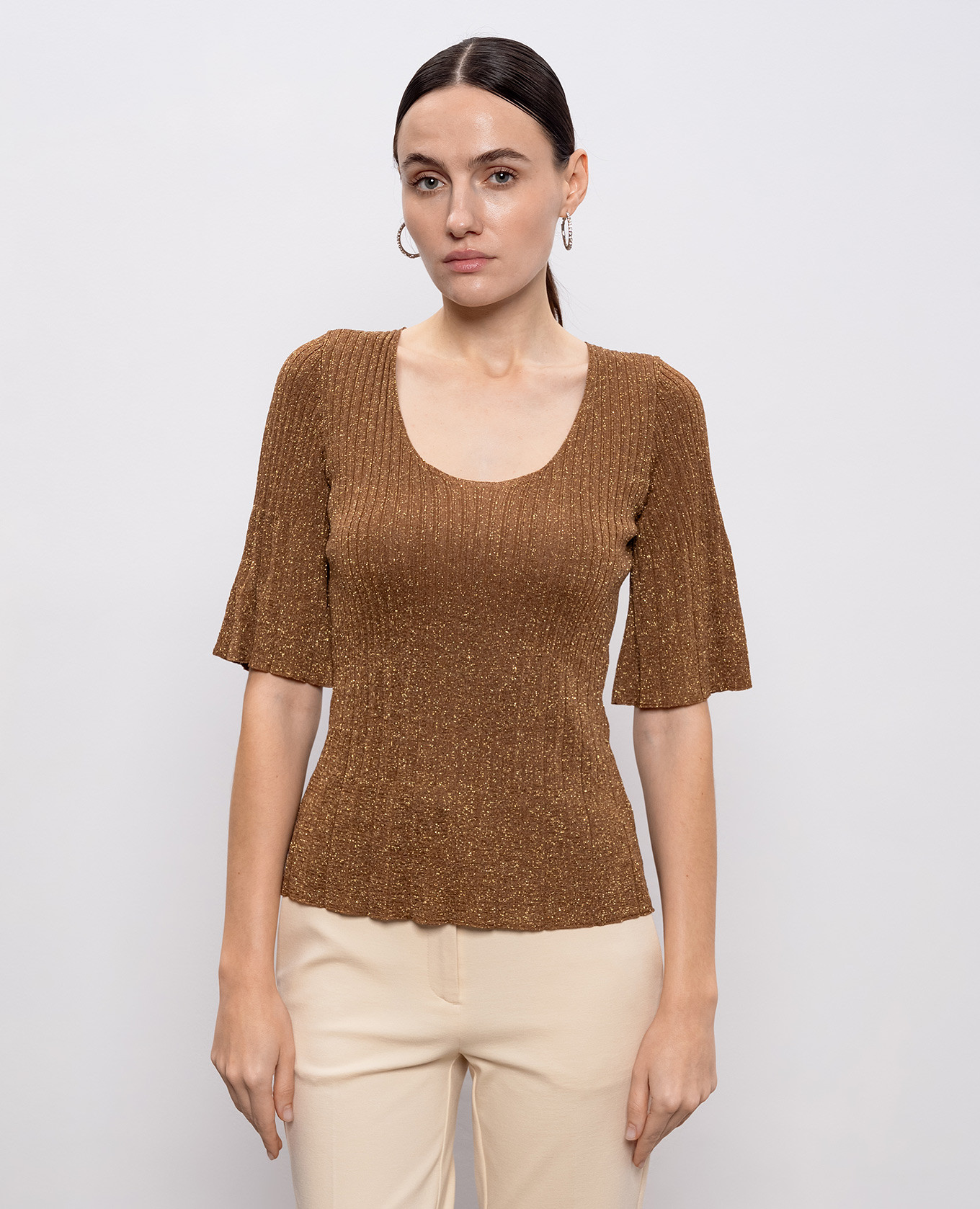 

Brown top with lurex Twinset