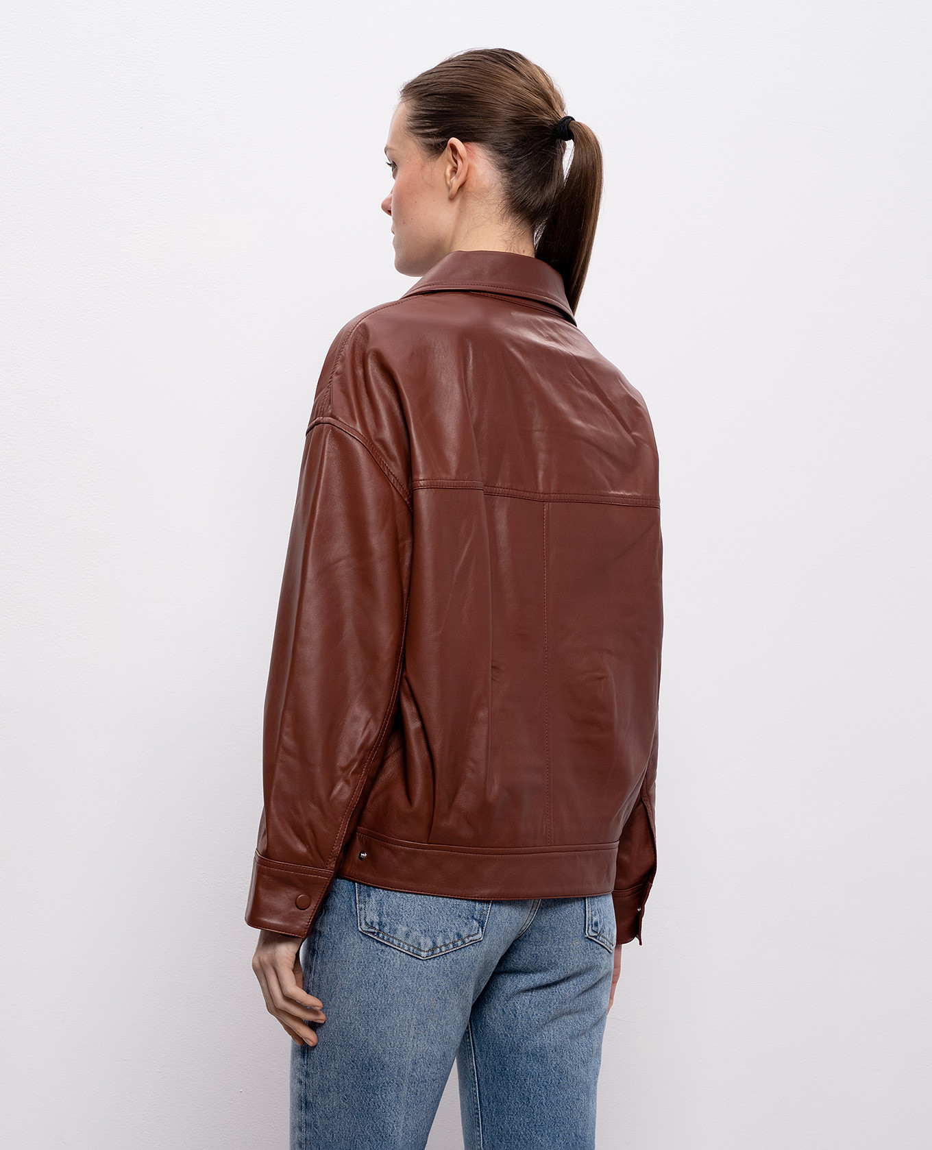 Brown straight-cut leather jacket Yves Salomon 4