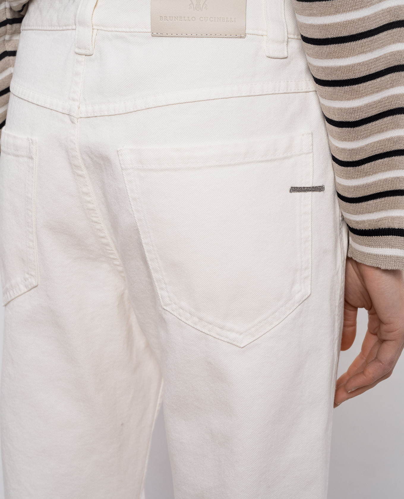 

White jeans with logo patch Brunello Cucinelli