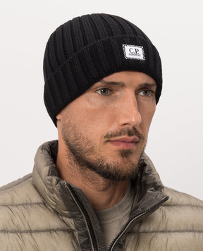 C.P. Company Black wool hat with logo patch MAC738A005509A
