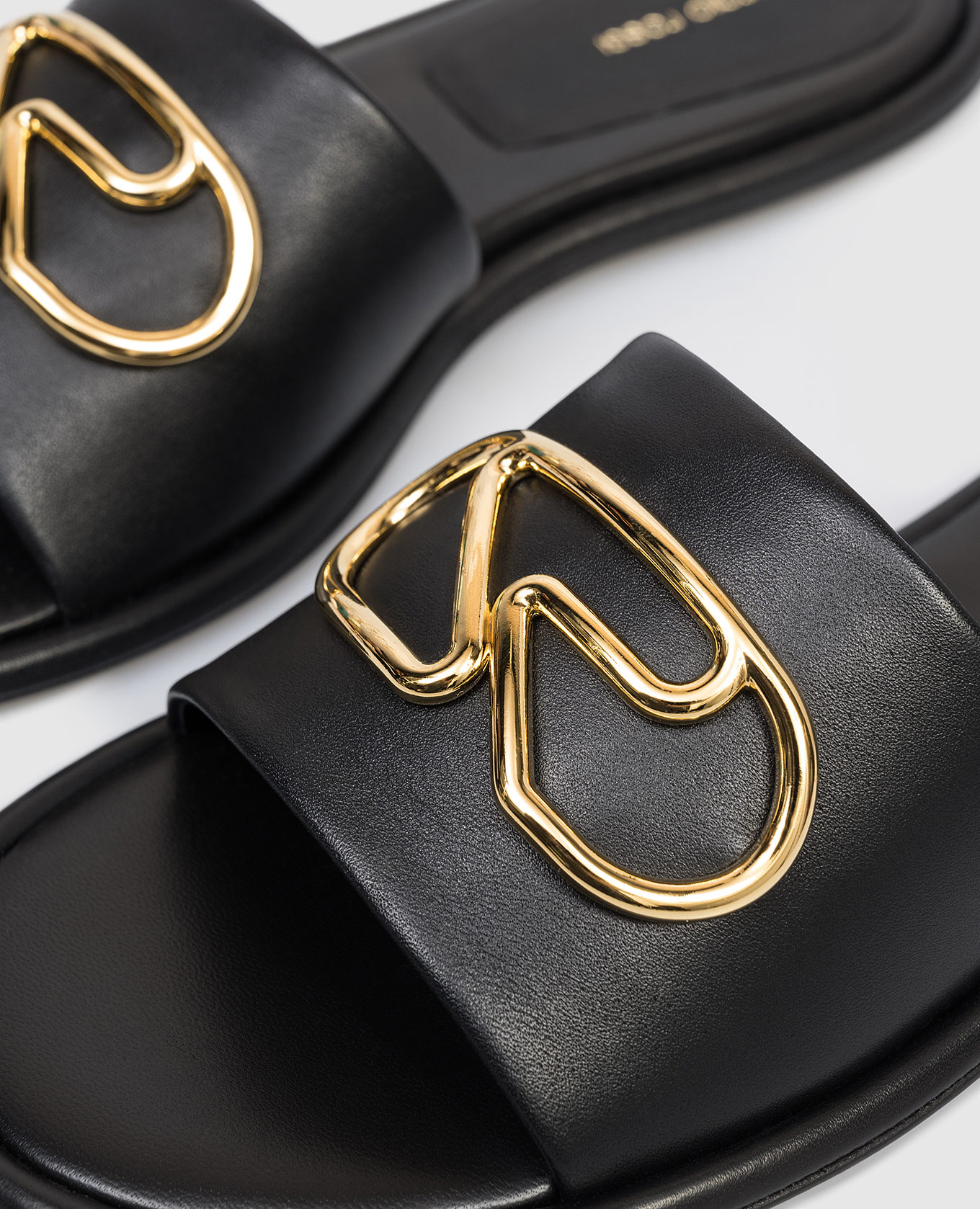 Surge black leather flip-flops Sergio Rossi 5