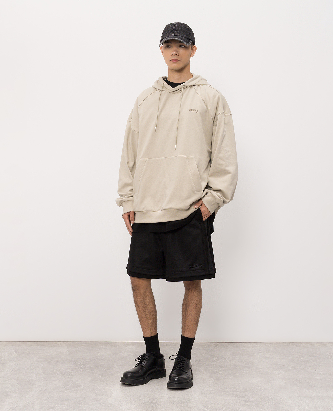 Khaki printed hoodies Juun.j 2