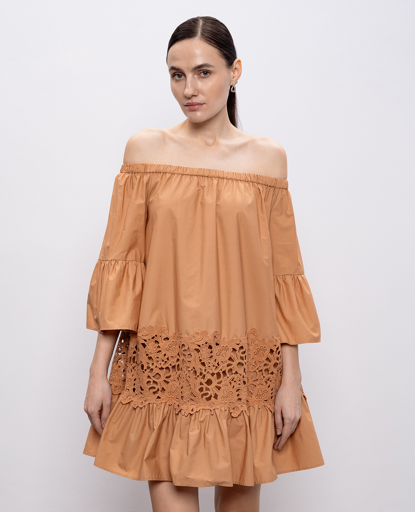 

Brown dress with lace Twinset